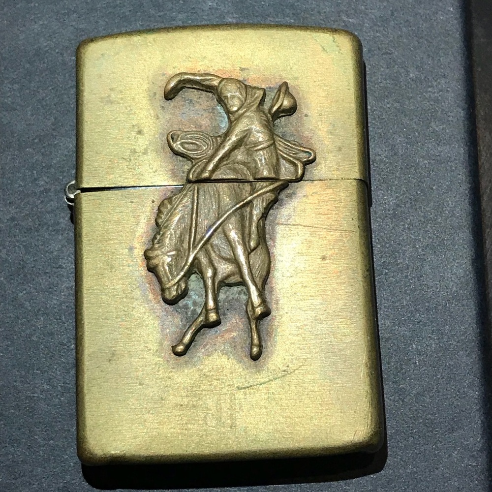Classic Marlboro bucking bronco zippo
